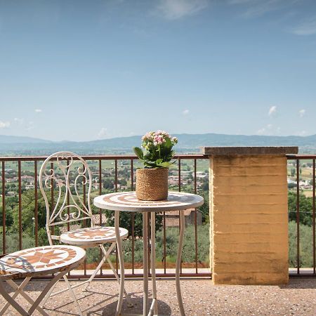 Agriturismo Villa Val D'Olivi Capodacqua  ภายนอก รูปภาพ