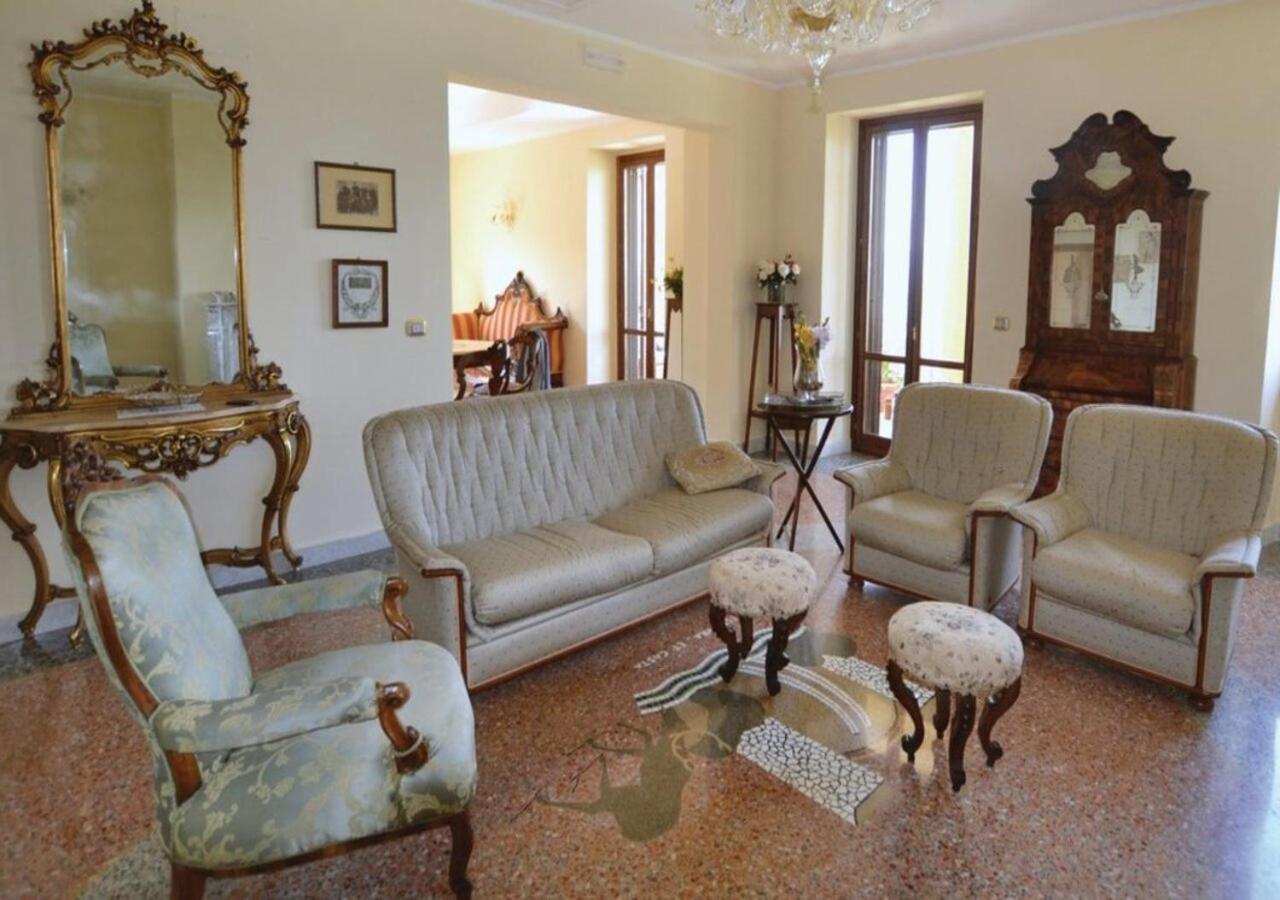Agriturismo Villa Val D'Olivi Capodacqua  ภายนอก รูปภาพ