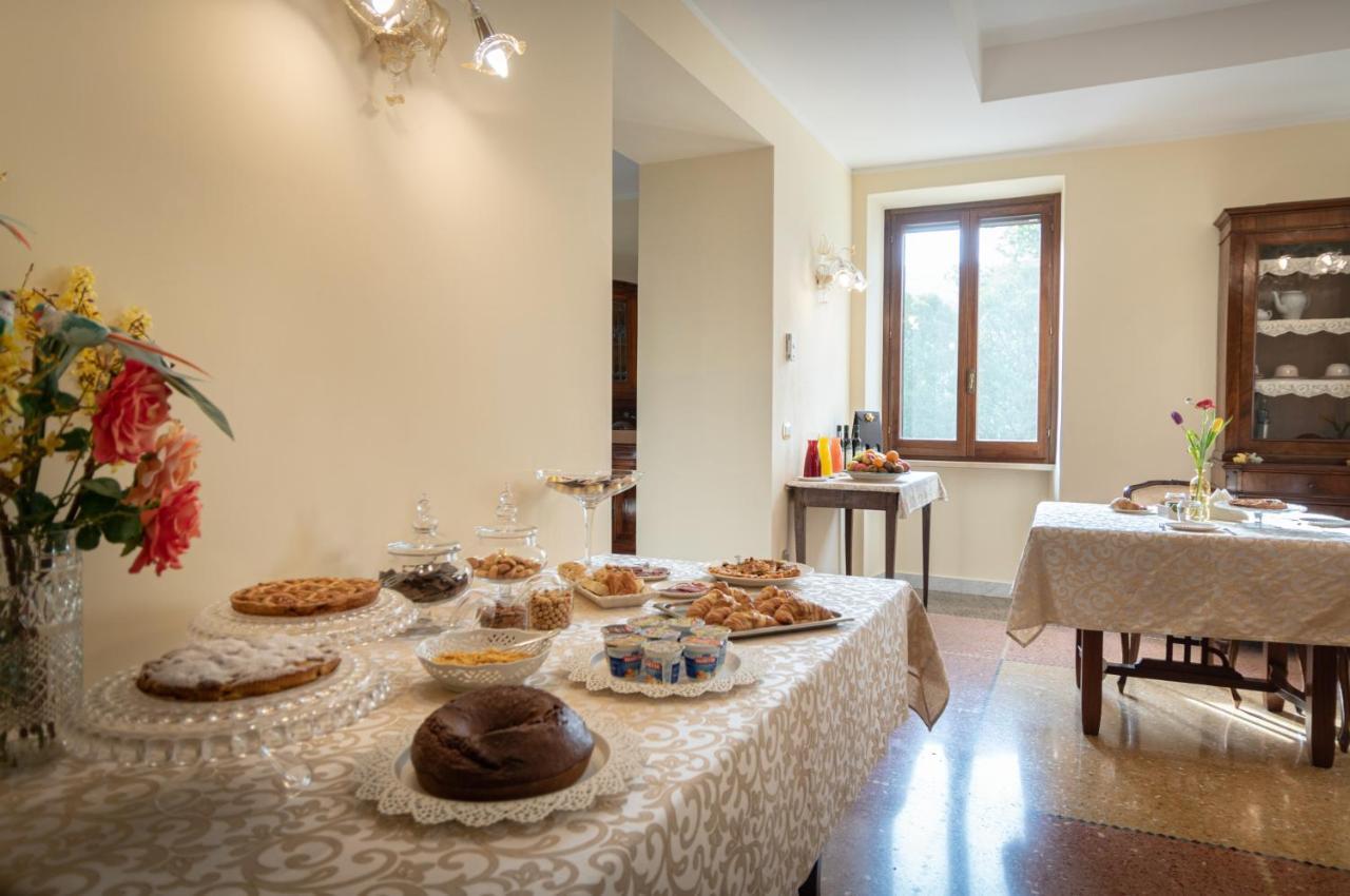 Agriturismo Villa Val D'Olivi Capodacqua  ภายนอก รูปภาพ