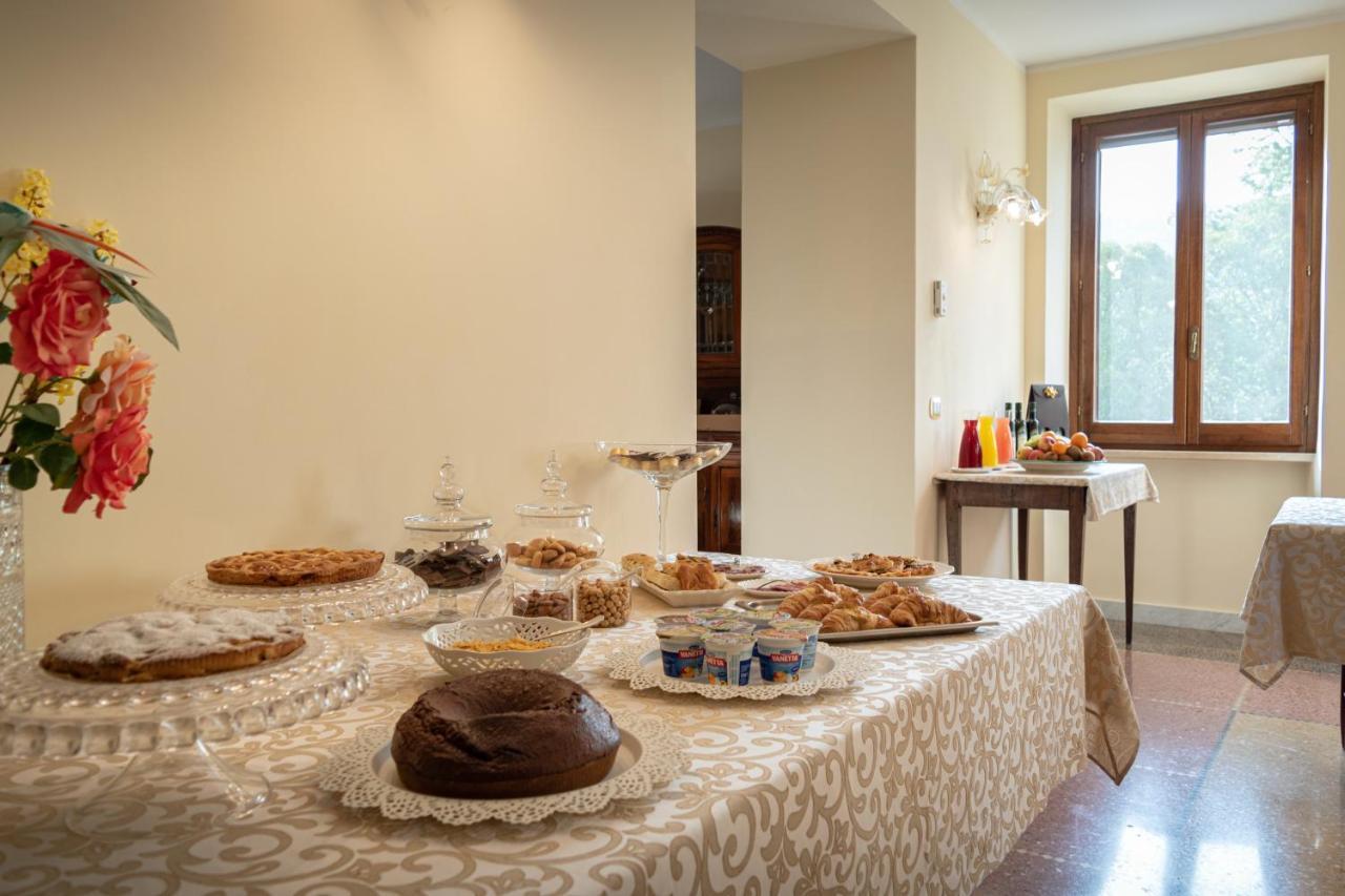 Agriturismo Villa Val D'Olivi Capodacqua  ภายนอก รูปภาพ