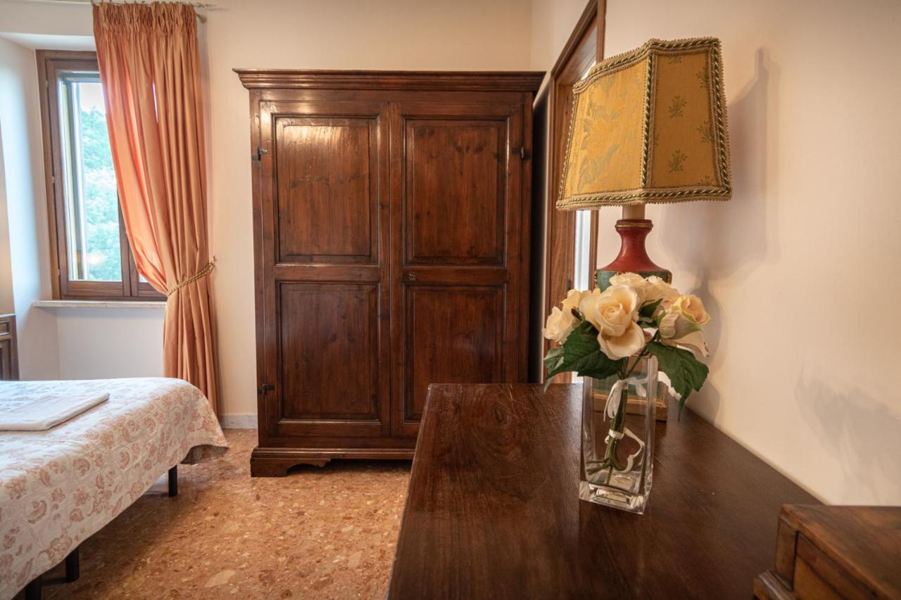 Agriturismo Villa Val D'Olivi Capodacqua  ภายนอก รูปภาพ