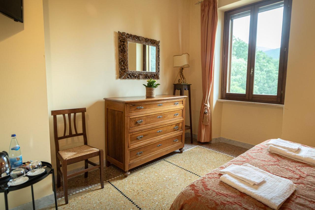 Agriturismo Villa Val D'Olivi Capodacqua  ภายนอก รูปภาพ