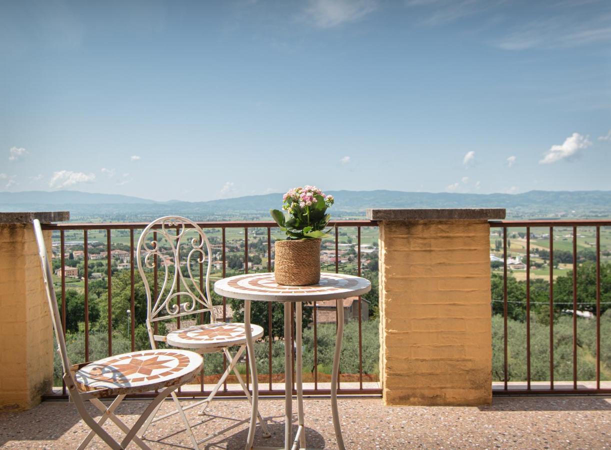Agriturismo Villa Val D'Olivi Capodacqua  ภายนอก รูปภาพ