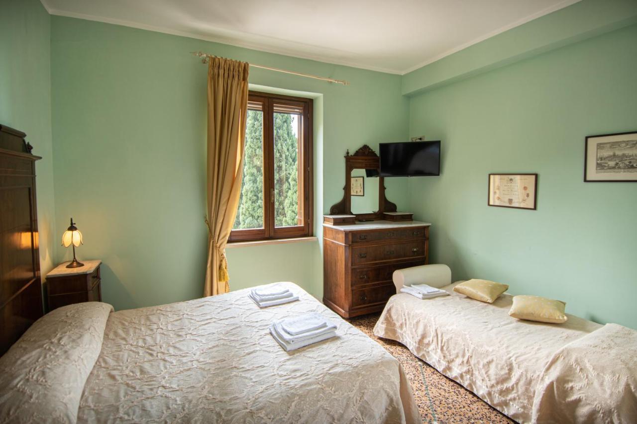 Agriturismo Villa Val D'Olivi Capodacqua  ภายนอก รูปภาพ