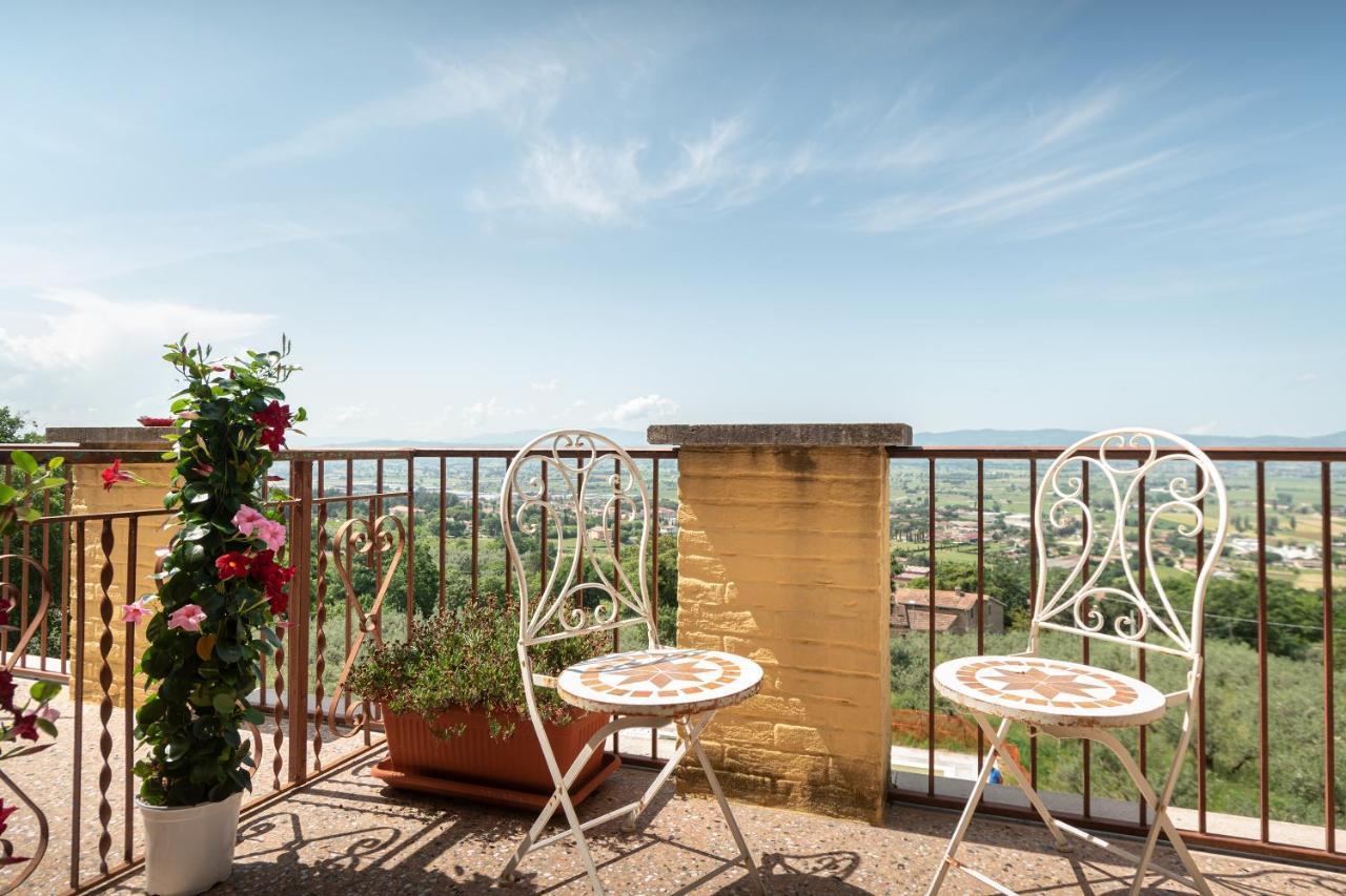 Agriturismo Villa Val D'Olivi Capodacqua  ภายนอก รูปภาพ
