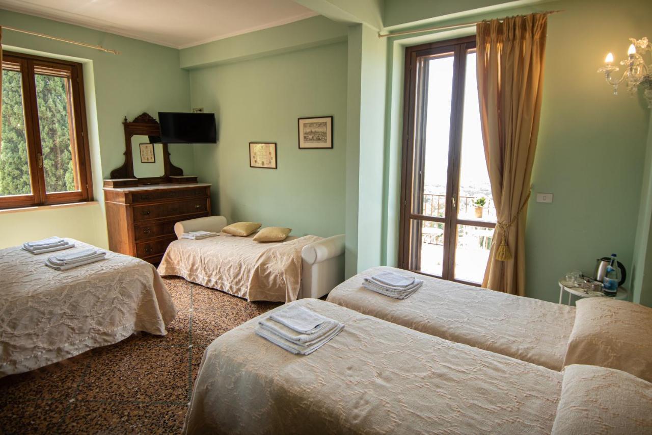 Agriturismo Villa Val D'Olivi Capodacqua  ภายนอก รูปภาพ