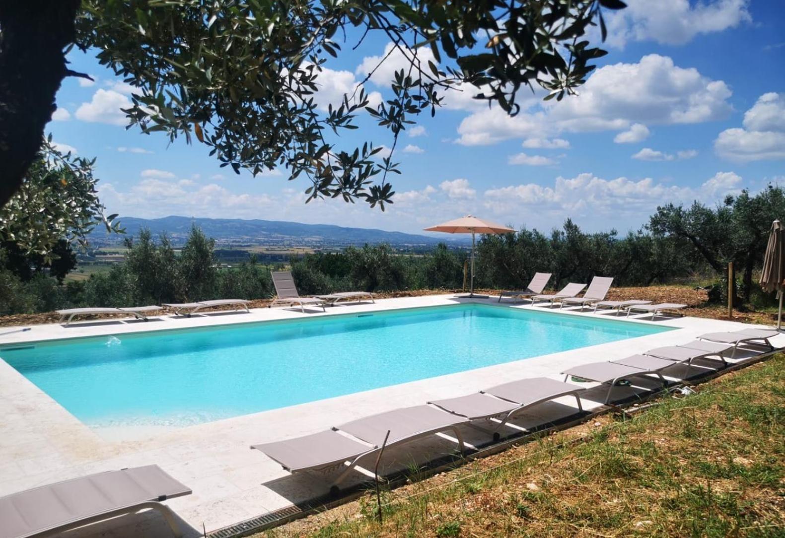 Agriturismo Villa Val D'Olivi Capodacqua  ภายนอก รูปภาพ