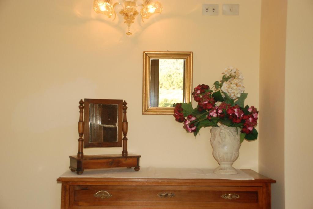 Agriturismo Villa Val D'Olivi Capodacqua  ภายนอก รูปภาพ