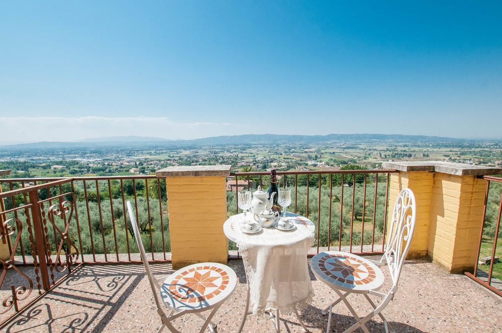 Agriturismo Villa Val D'Olivi Capodacqua  ภายนอก รูปภาพ